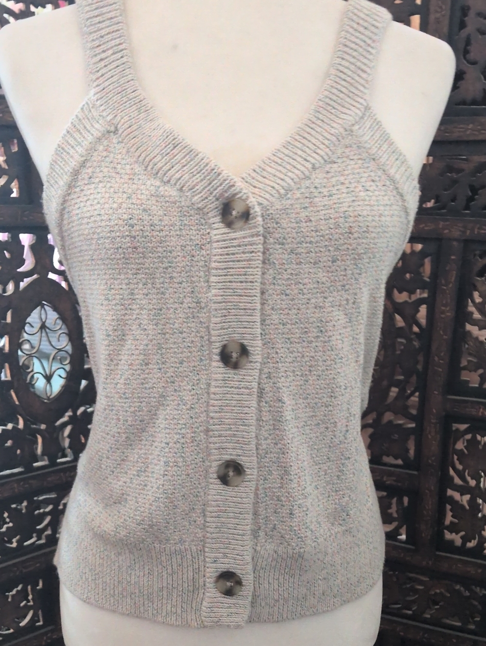 Button-Front Knit Tank Top in Oatmeal Speckle
